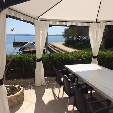 Apartman Lisica Petrčane