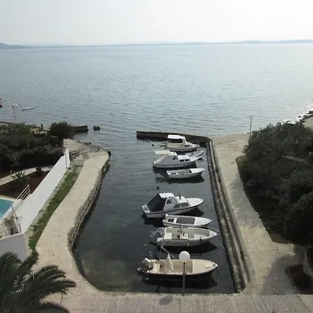 Apartment Lisica *