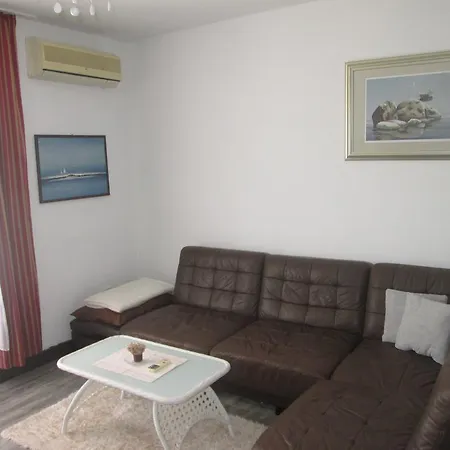 Apartment Lisica