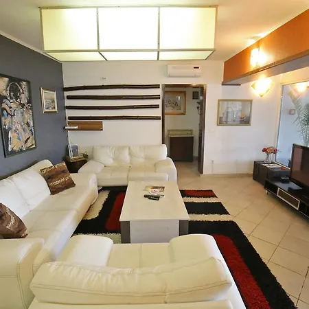 Apartment Lisica *
